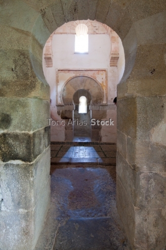 Capela de San Miguel, Mosteiro de San Rosendo de Celanova, provi