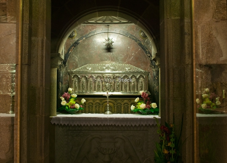 Sepulcro apostol, catedral de Santiago de Compostela, Galicia