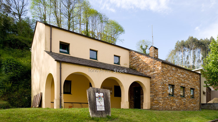 Albergue, Lourenzá