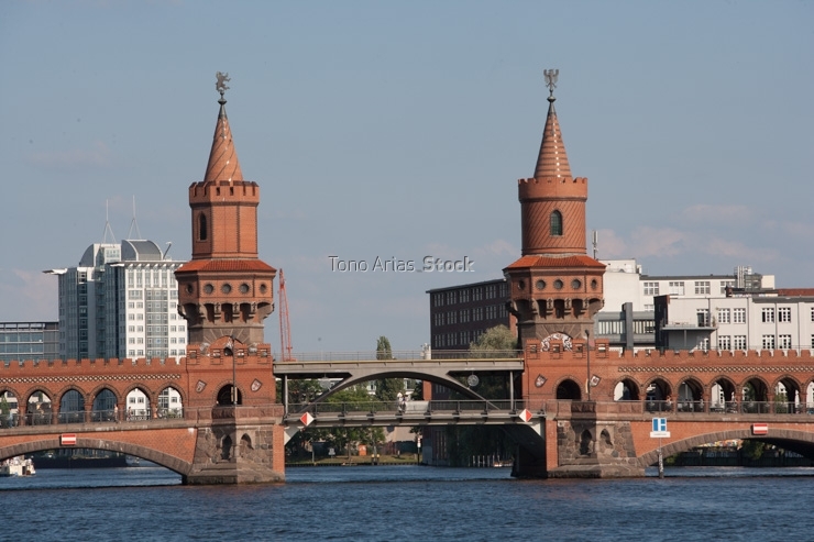 Alemania, Berlín, Puente Oberbaum 