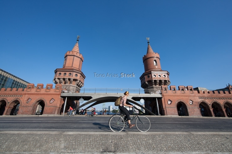 Alemania, Berlín, Puente Oberbaum 