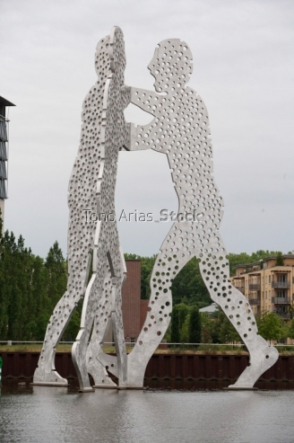 Escultura Hombre Molécula Berlín Alemania