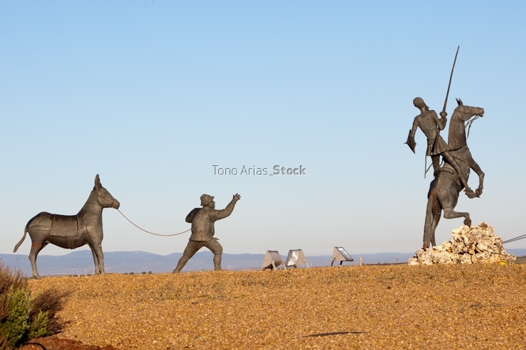 Estatuas don Quijote y Sancho
