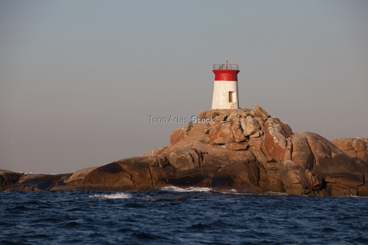 Faro de Boeiro ou Agoeiro, entrada ría de Vigo, Galicia