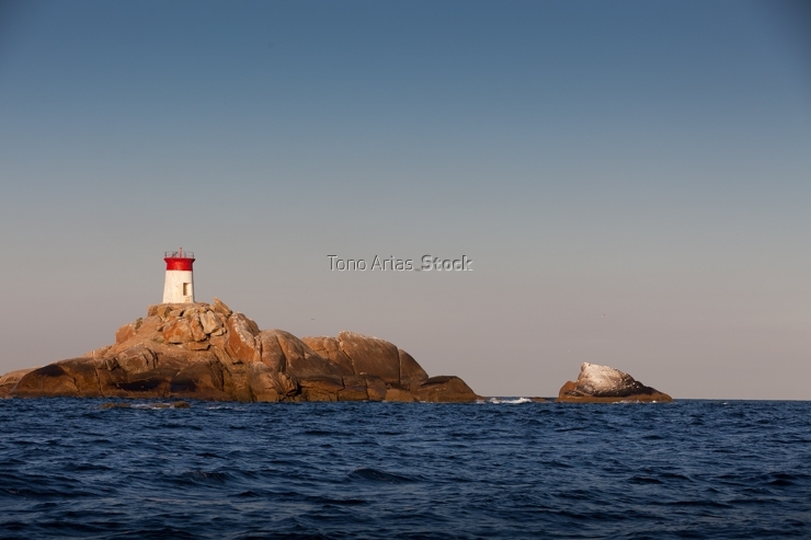 Faro de Boeiro ou Agoeiro, entrada ría de Vigo, Galicia