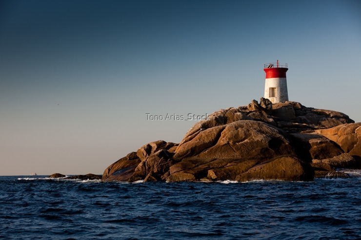 Faro de Boeiro ou Agoeiro, entrada ría de Vigo, Galicia