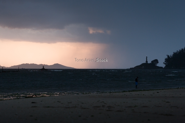 Faro Illa de Tambo, ría de Pontevedra, Galicia