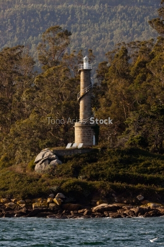 Faro Illa de Tambo, ría de Pontevedra, Galicia