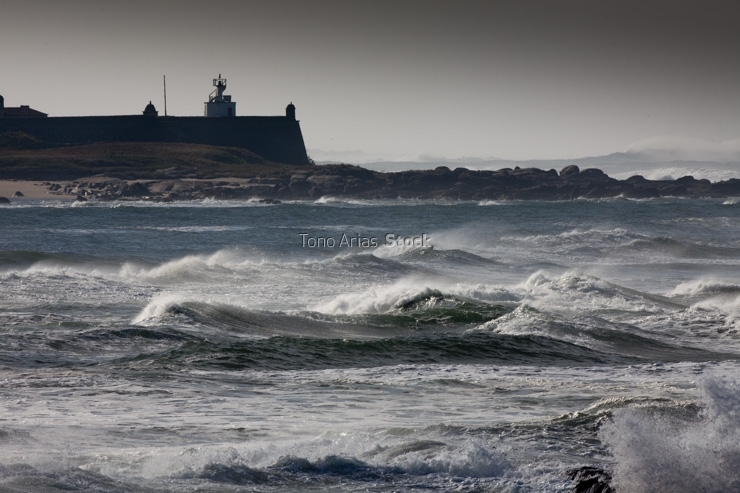 Faro Punta Insua, Portugal/España, desembocadura río Miño