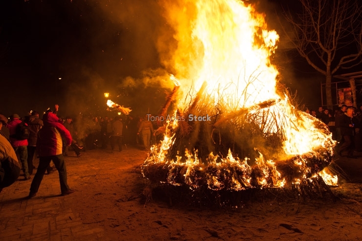 Festa dos "Fachos", Castro Caldelas, provincia de Ourense, Galic