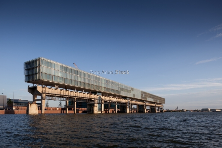 Kraanspoor,Amsterdam, Holanda
