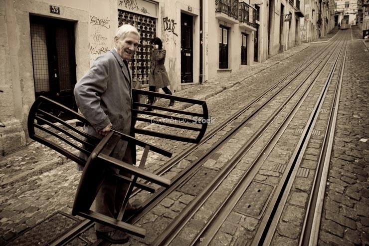 Lisboa, Restaurador de muebles