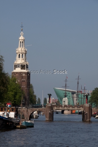 Montelbaanstoren ,Amsterdam, Holanda