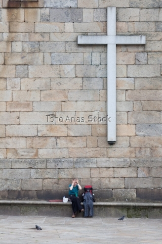 Peregrina na praza da Quintana, Santiago de Compostela, galicia
