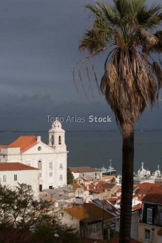Portugal, Lisbon, Church of Santo Estêvão,Alfama district 