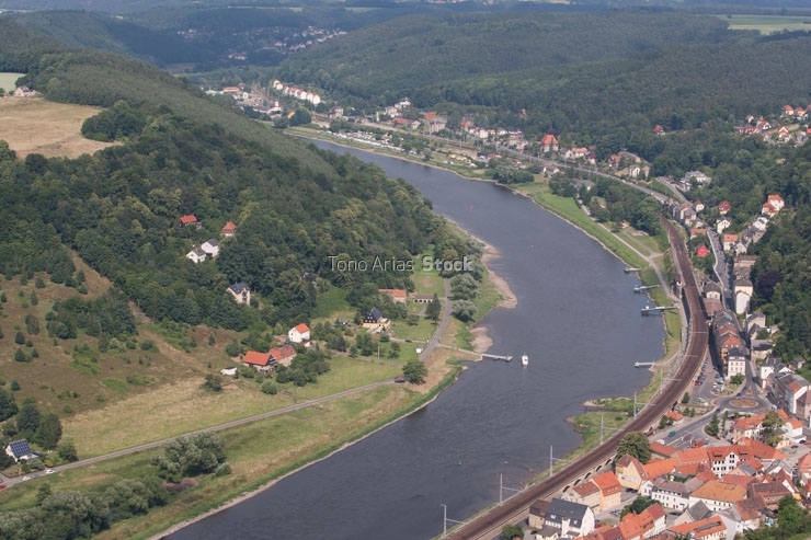 Río Elba Dresden Alemania